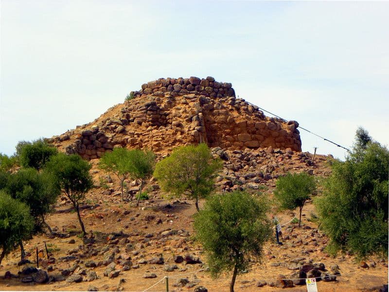 Nuraghe Sirai in Sardegna